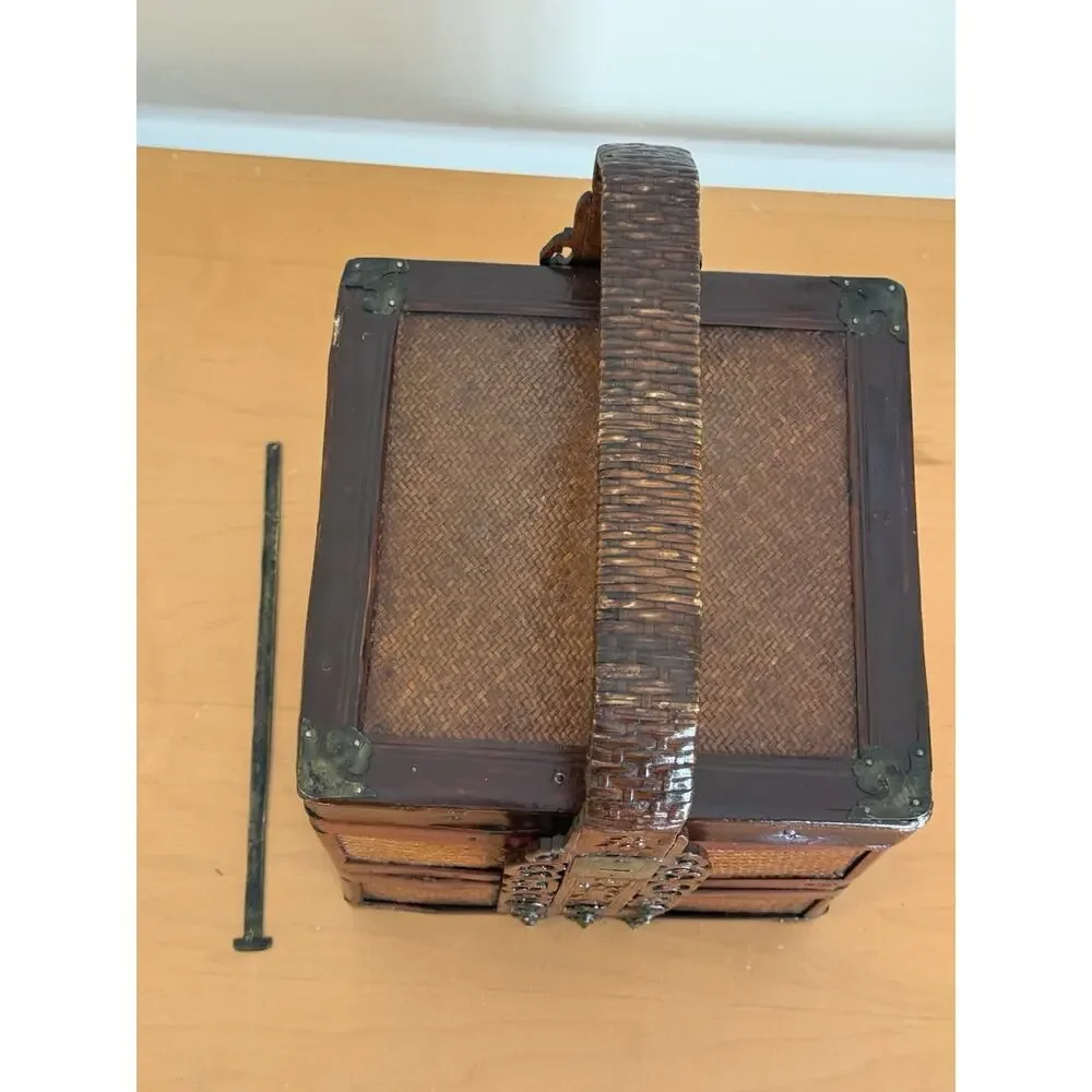 N/A beautiful antique